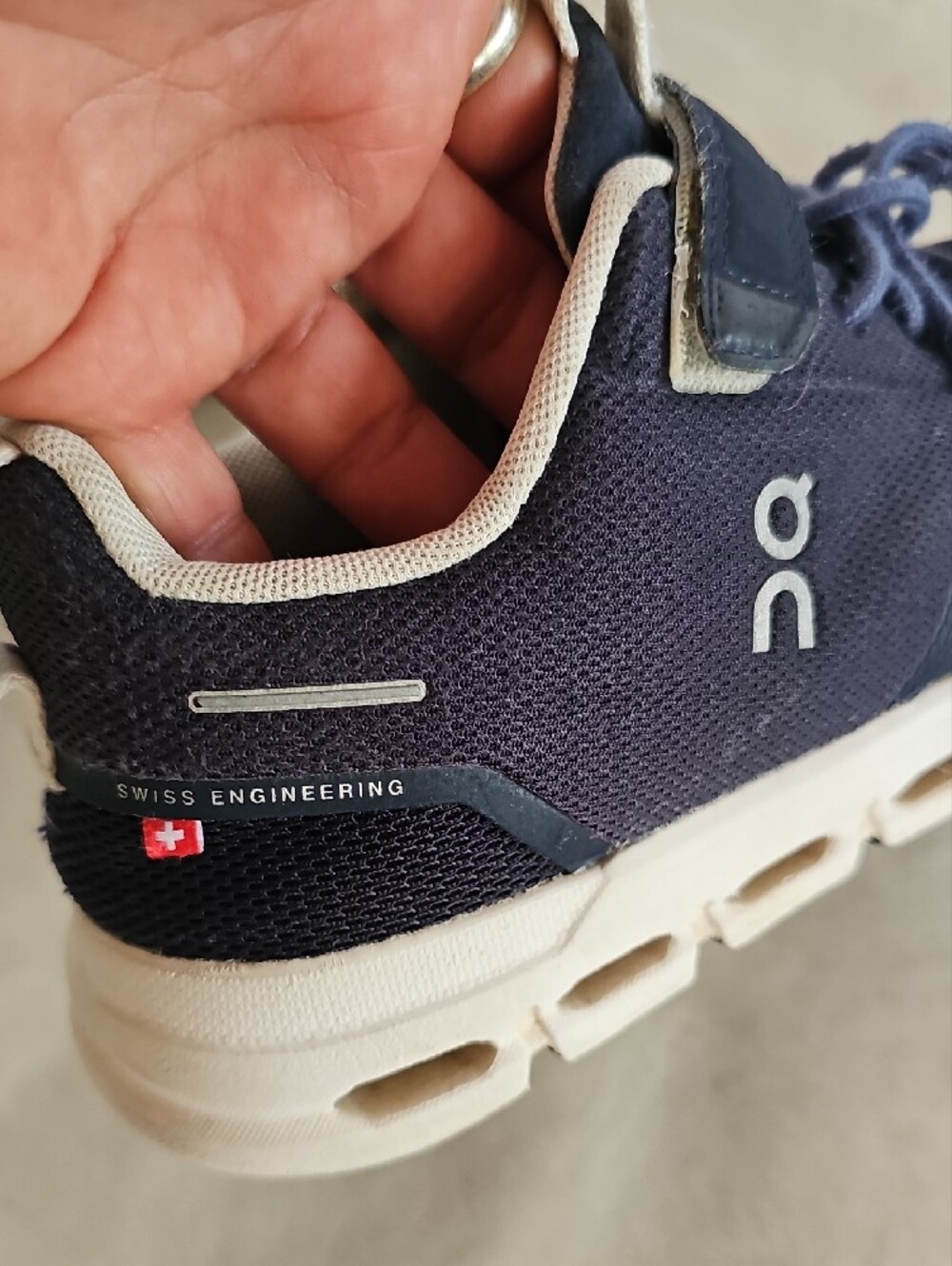 On Running Kid's Athletic Shoes in Navy with Cream Sole - Picture 2 of 7